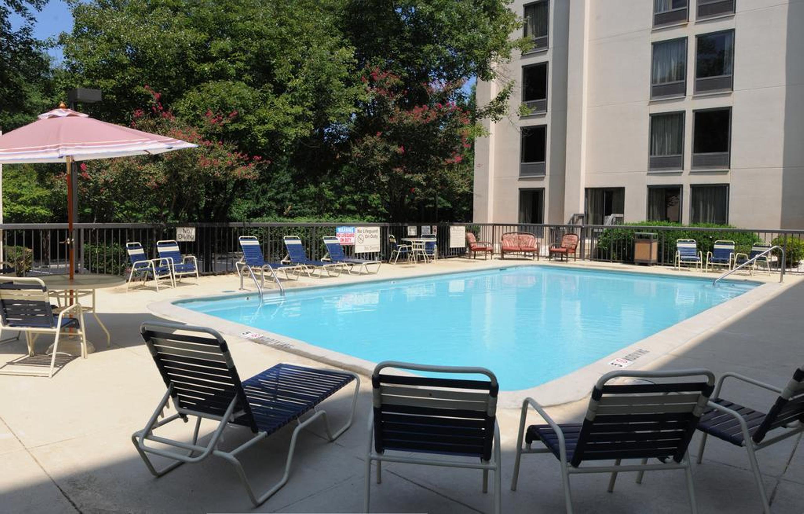 Comfort Inn Raleigh Midtown Экстерьер фото